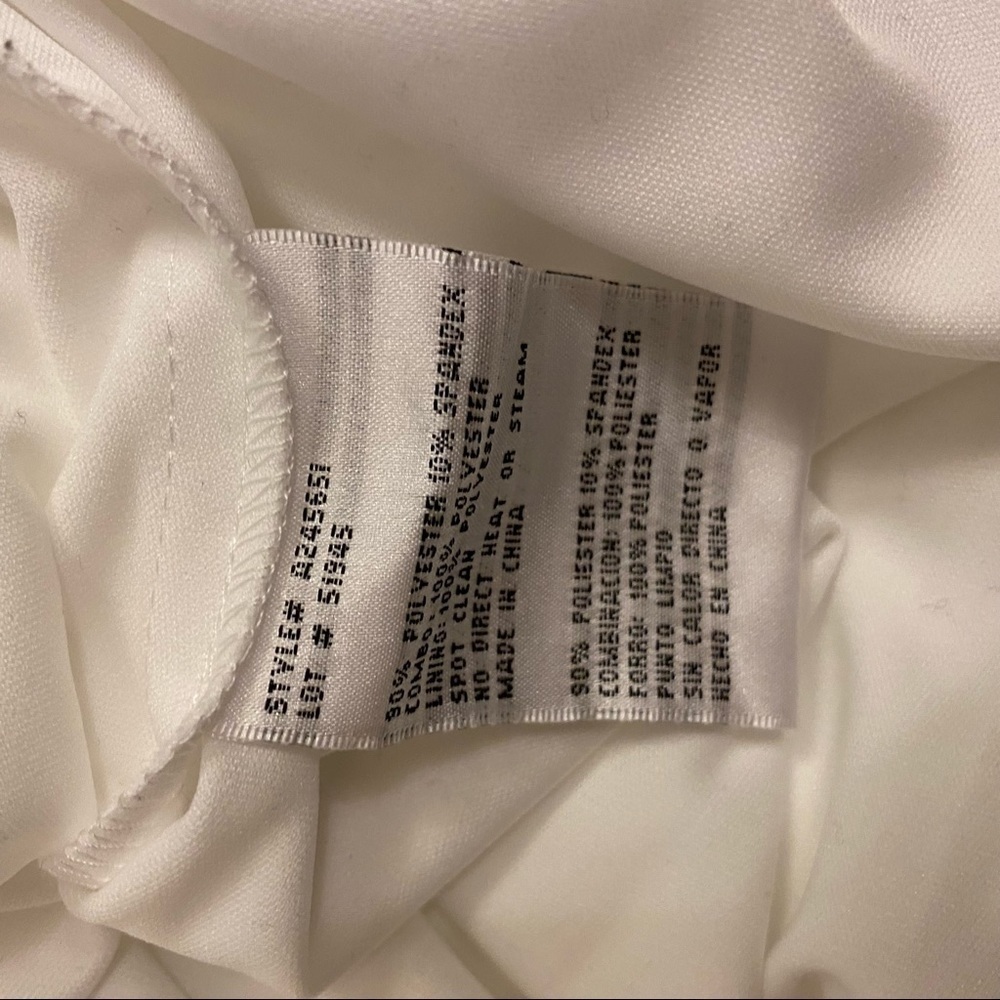 Betsy & Adam V-Neck Mesh-Waist Embroidered Chiffon Gown in White/Gold Size 4 - Picture 10 of 11